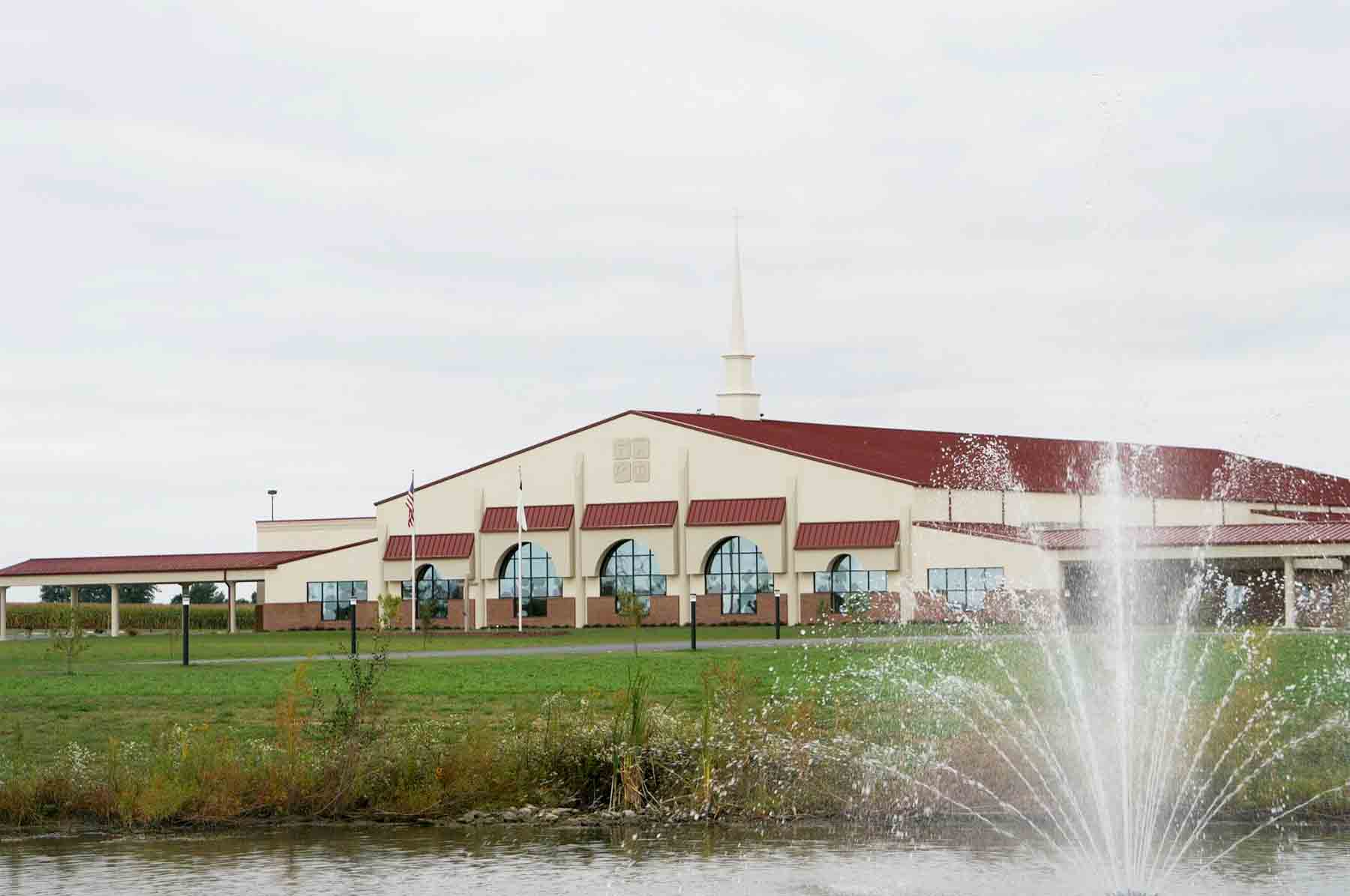 Life Foursquare church building